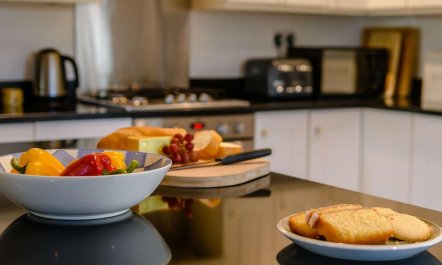 3 Bed in Cheltenham 0