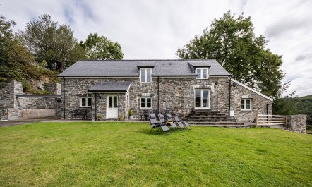 The Valley Barn