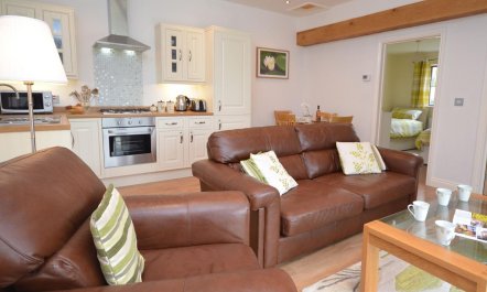 2 Bed in Chew Magna 2