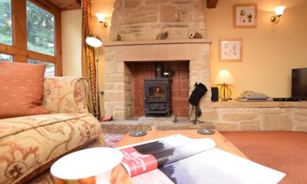 1 Bed in Eyam 2