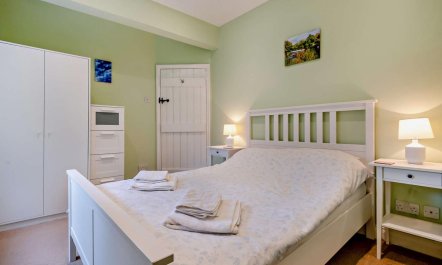 3 Bed in Bamford 7