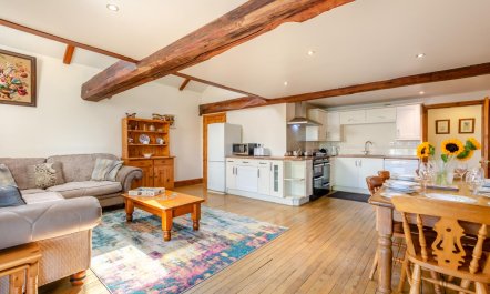 5 Bed in Preston 8
