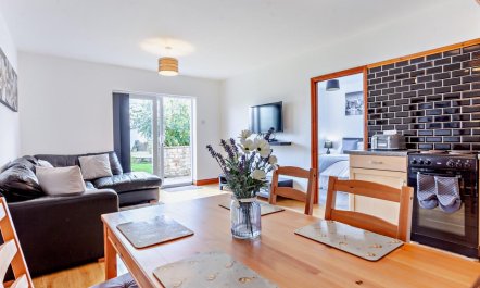 2 Bed in Bristol 4