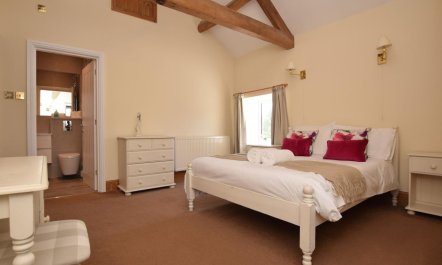 3 Bed in Ashford In The Water 8