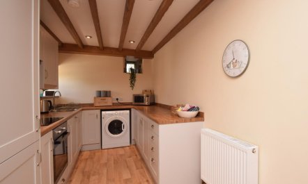 3 Bed in Ashford In The Water 6