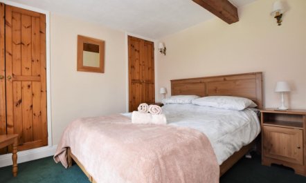 2 Bed in Eyam 9