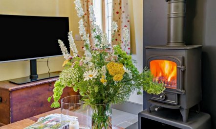 1 Bed in Minsterworth 6