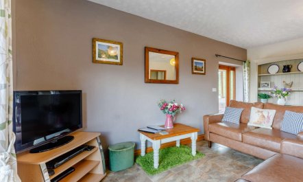 2 Bed in Worcester 4