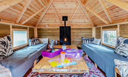 4 Bed in Shrewsbury 1