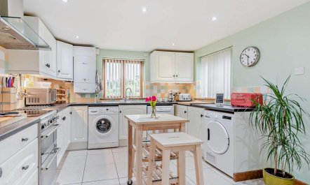 4 Bed in Shrewsbury 9