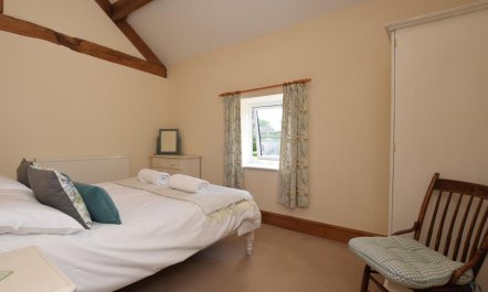 2 Bed in Ashford In The Water 8
