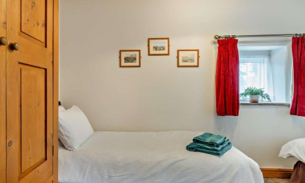 2 Bed in Hartington 9