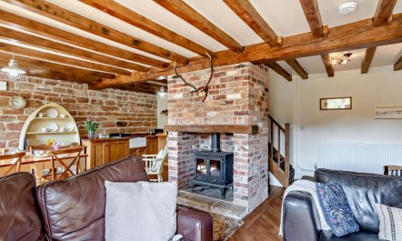 2 Bed in Newthorpe 1