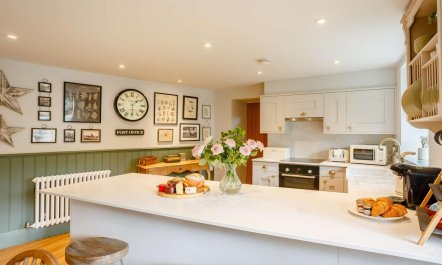 4 Bed in Holmfirth 3