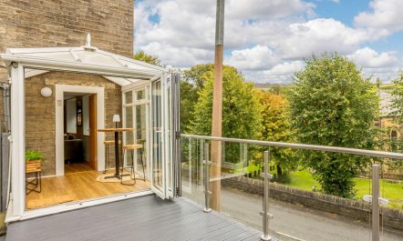 4 Bed in Holmfirth 5