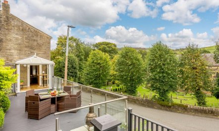 4 Bed in Holmfirth 6