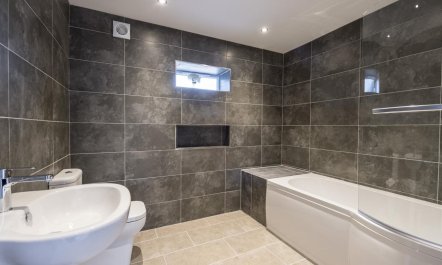 3 Bed in Mundeseley 9