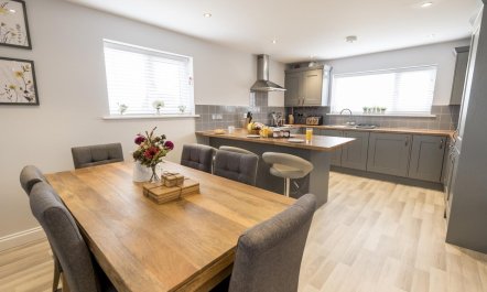 3 Bed in Mundeseley 1