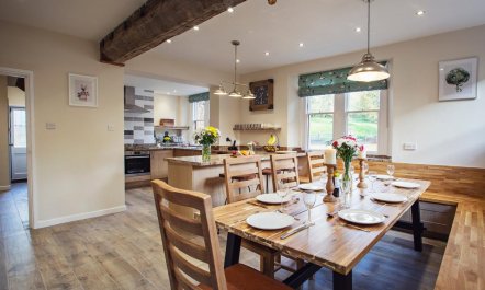 4 Bed in Worcester 3