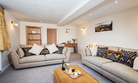 4 Bed in Worcester 3