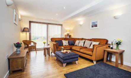 4 Bed in Worcester 2