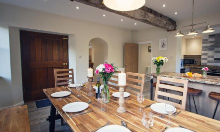 4 Bed in Worcester 2