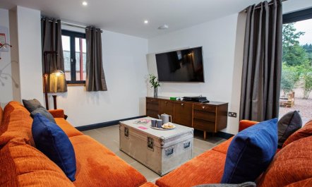 5 Bed in Gloucester 7