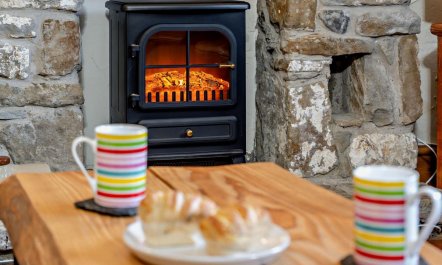 1 Bed in Penclawdd 6