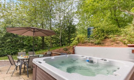 4 Bed in Worcester 1