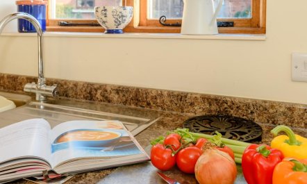 2 Bed in Shrewsbury 1