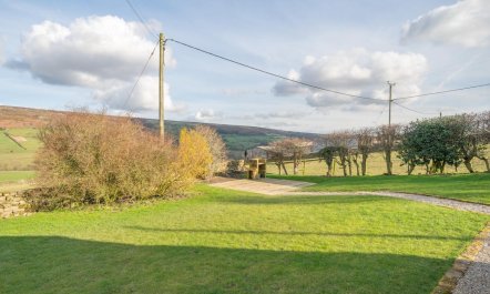 4 Bed in Kirkbymoorside 4