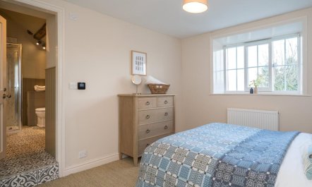 4 Bed in Kirkbymoorside 8