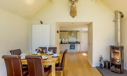 3 Bed in Kinlochewe 0