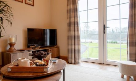 2 Bed in Perth 1