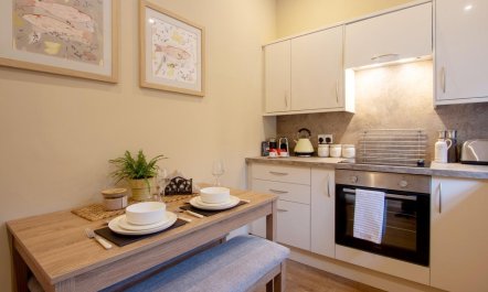 2 Bed in Perth 8