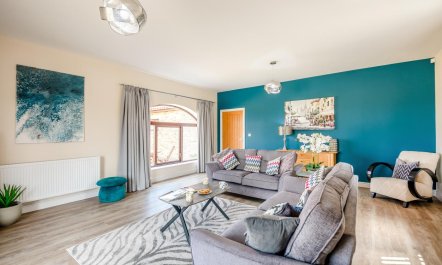 2 Bed in Toft Hill 7
