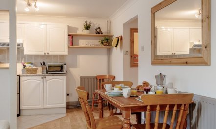 2 Bed in Swansea 7