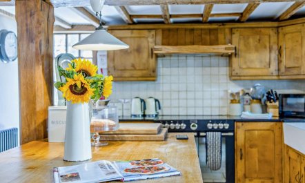 7 Bed in Waterhouses 5