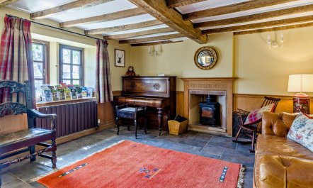 7 Bed in Waterhouses 4