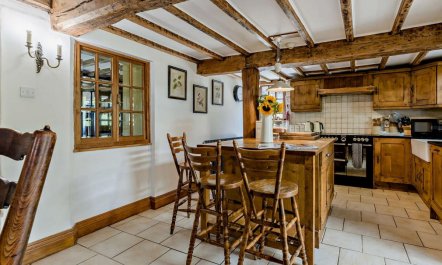 7 Bed in Waterhouses 2