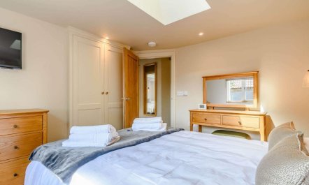 2 Bed in York 8