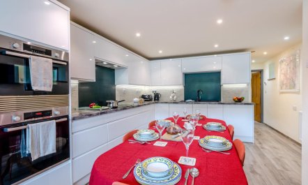 3 Bed in Borrowdale 2