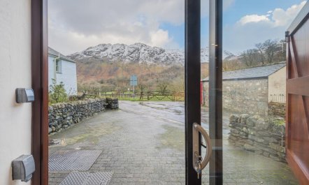 3 Bed in Borrowdale 4