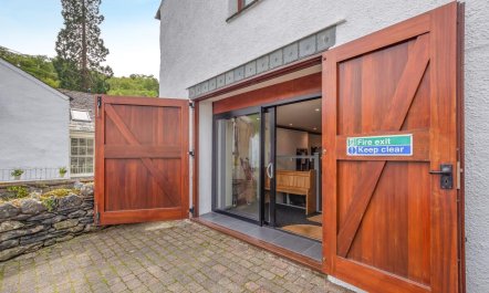 3 Bed in Borrowdale 4
