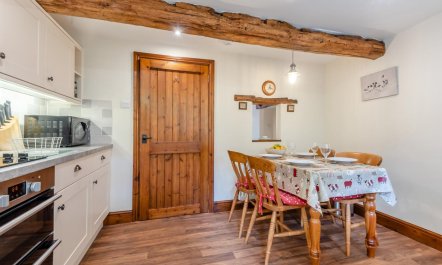 2 Bed in Keswick 5