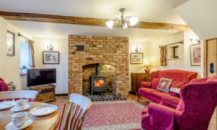 2 Bed in Shrewsbury 2