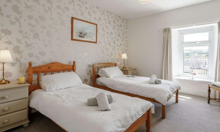 3 Bed in Pembroke 4