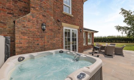 5 Bed in Preston 1