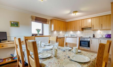 2 Bed in Perth 3