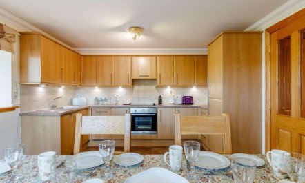 2 Bed in Perth 4